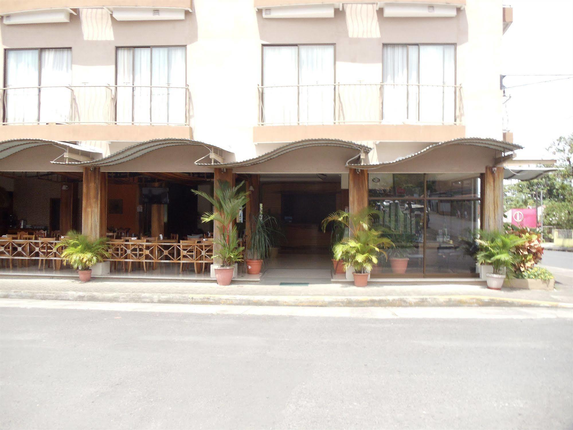 Hotel La Fortuna Exterior foto